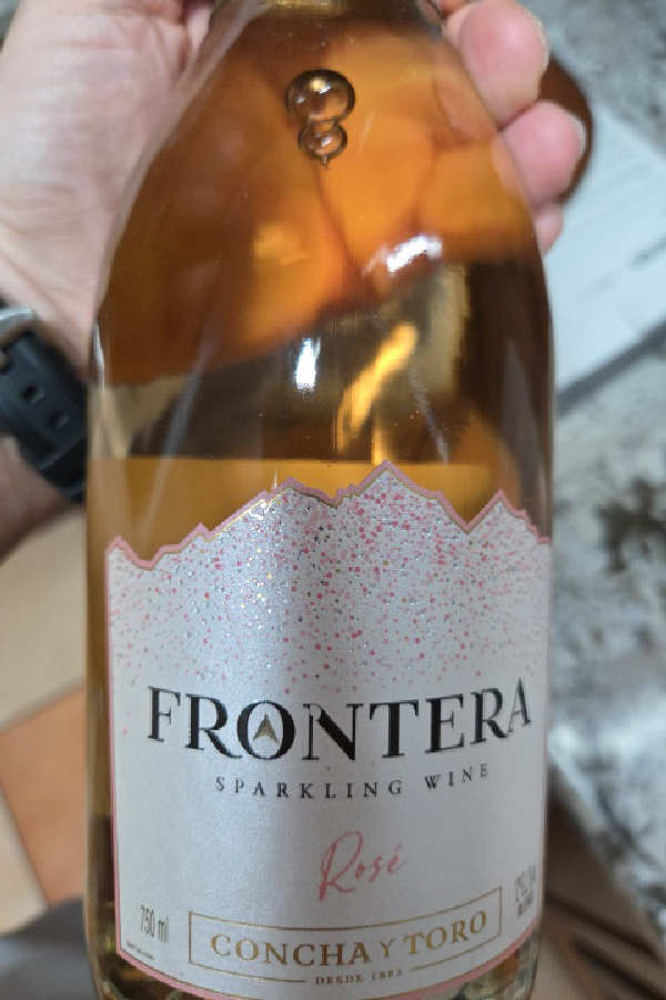 Frontera Sparkling Wine Rosé - Image 1