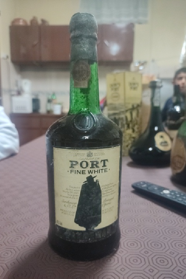 Fine White Port - Image 1