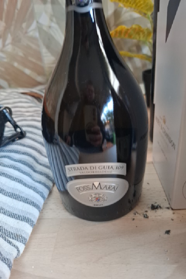 Prosecco Superiore Valdobbiadene DOCG Brut - Image 1