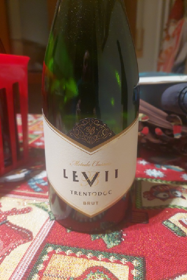Levii Trentodoc Brut - Image 1