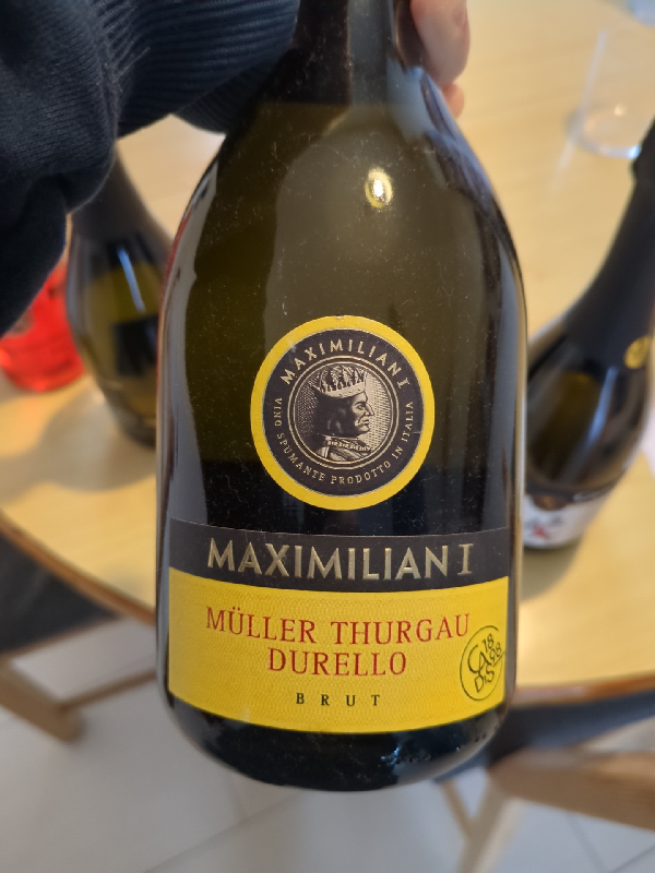 Maximilian I Müller Thurgau Durello Brut - Image 1