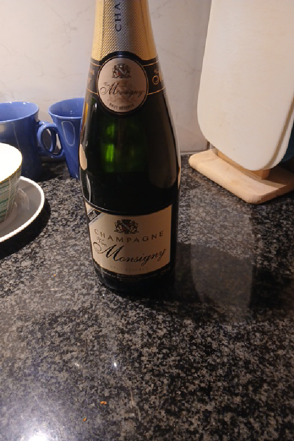 Veuve Monsigny Brut Reserve - Image 1