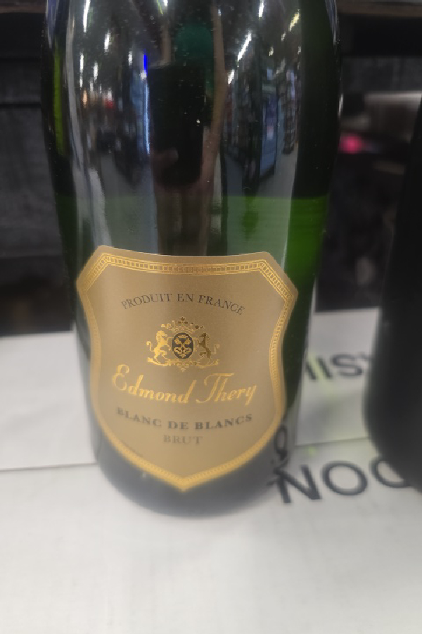 Blanc de Blancs Brut - Image 1