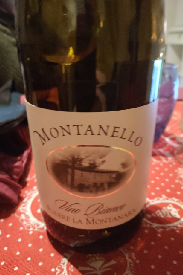 Montanello Vino Bianco - Image 1