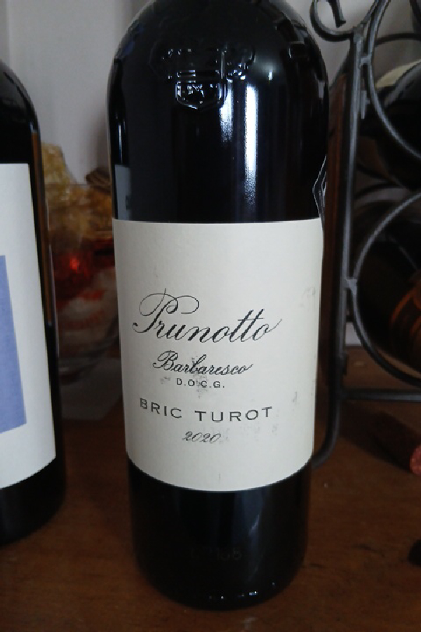Barbaresco Bric Turot - Image 1