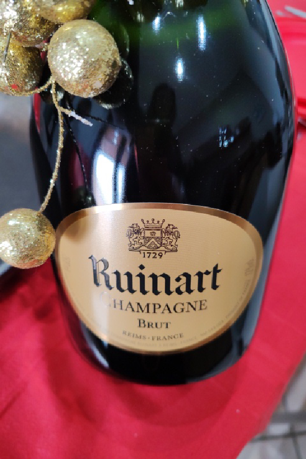 Ruinart Brut - Image 1