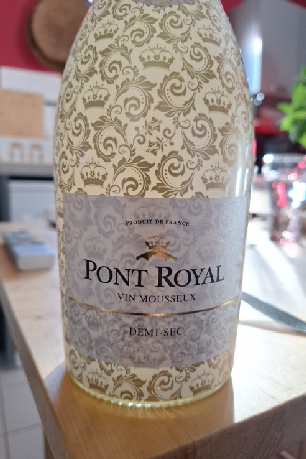 Pont Royal Vin Mousseux Demi-Sec - Image 1