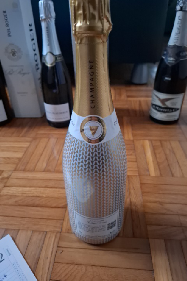 Champagne Vollereaux Brut Réserve - Image 1