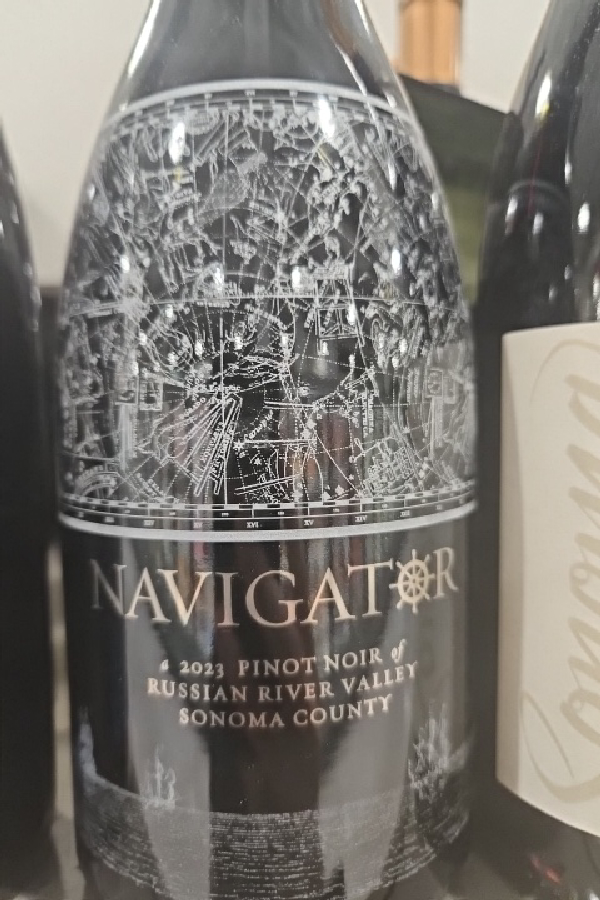 Navigator Pinot Noir - Image 1