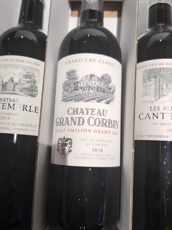 Château Grand Corbin - Image 1