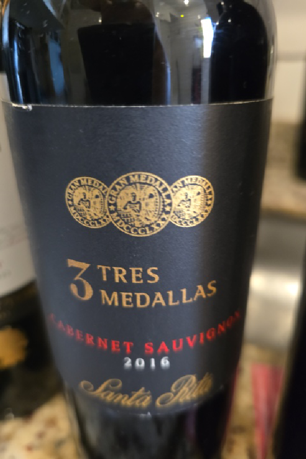 Tres Medallas Cabernet Sauvignon - Image 1