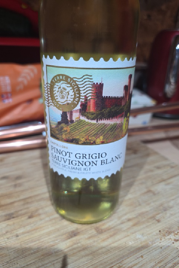 Pinot Grigio Sauvignon Blanc - Image 1