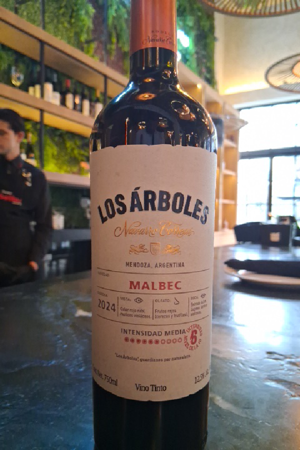 Los Árboles Malbec - Image 1
