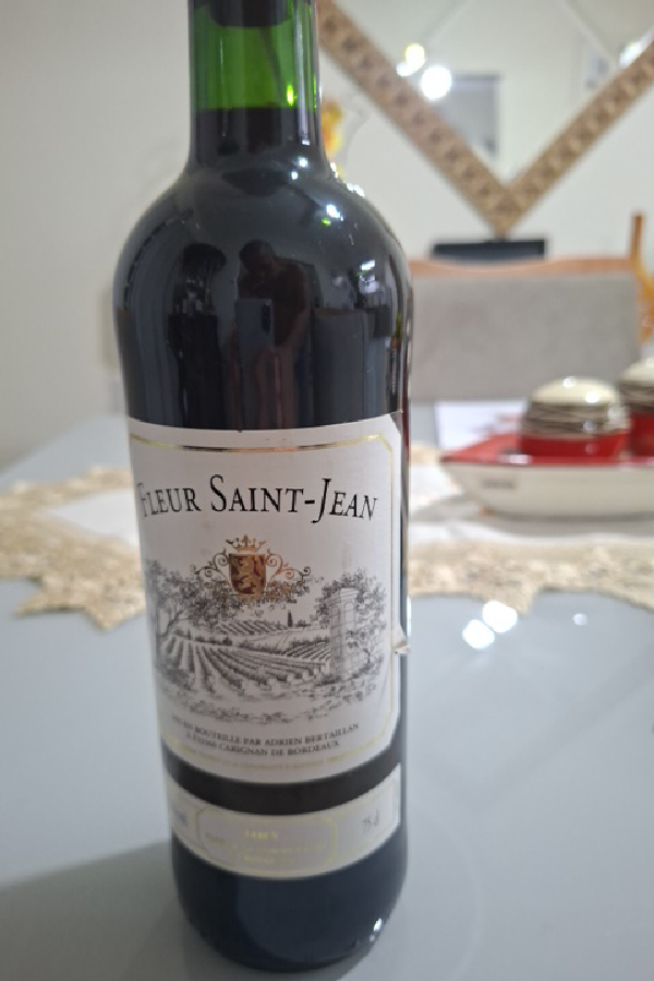 Fleur Saint-Jean - Image 1