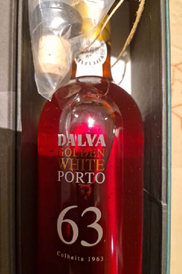 Golden White Porto Colheita 1963 - Image 1