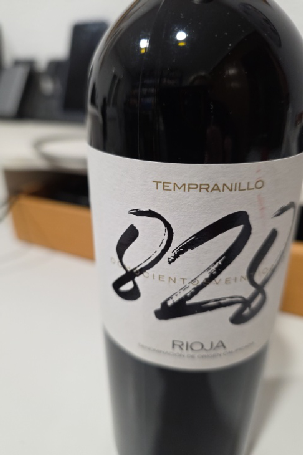 828 Tempranillo - Image 1
