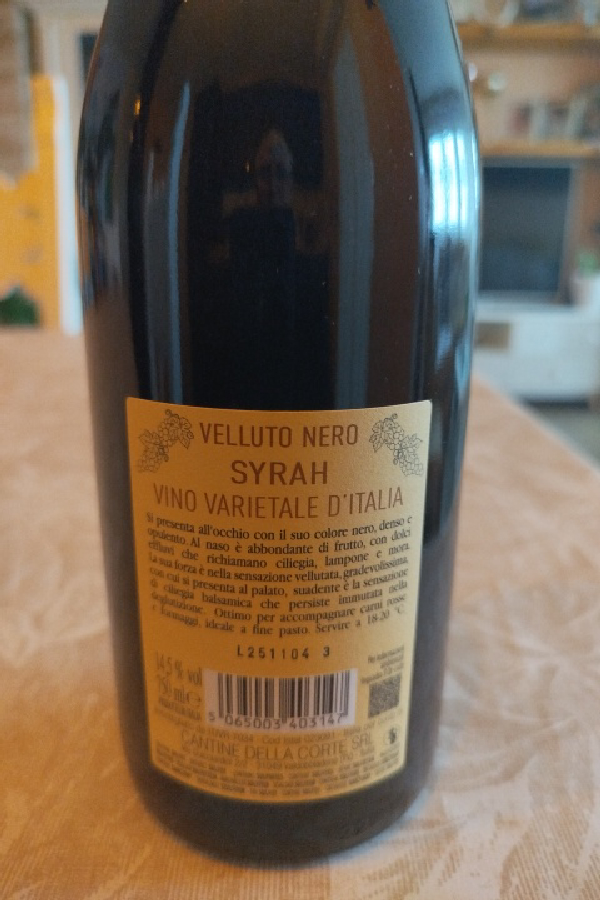 Velluto Nero Syrah - Image 1