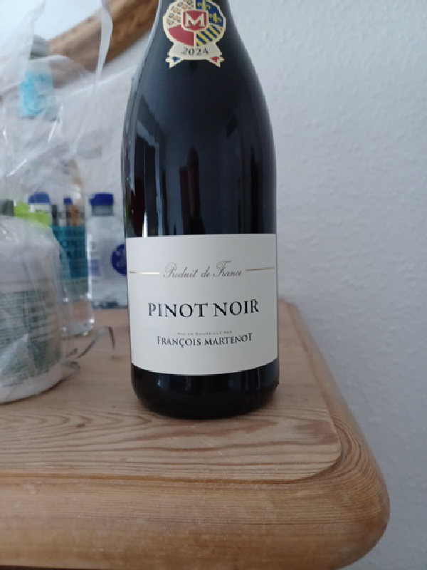 Pinot Noir - Image 1