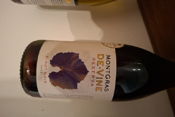 De Vine Reserva Pinot Noir - Image 1