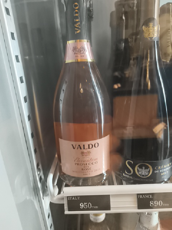 Valdo Elevantum Prosecco DOC Rosé Millesimato 2024 - Image 1