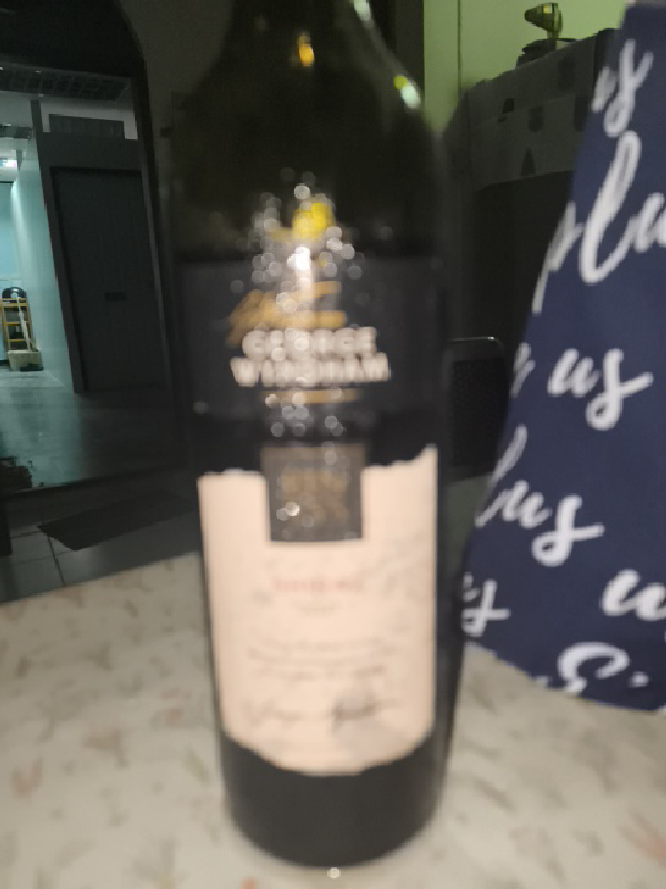 Bin 555 Shiraz - Image 1