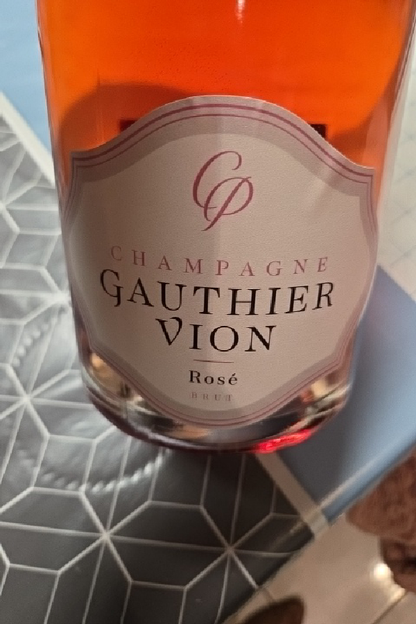 Champagne Gauthier Vion Rosé Brut - Image 1