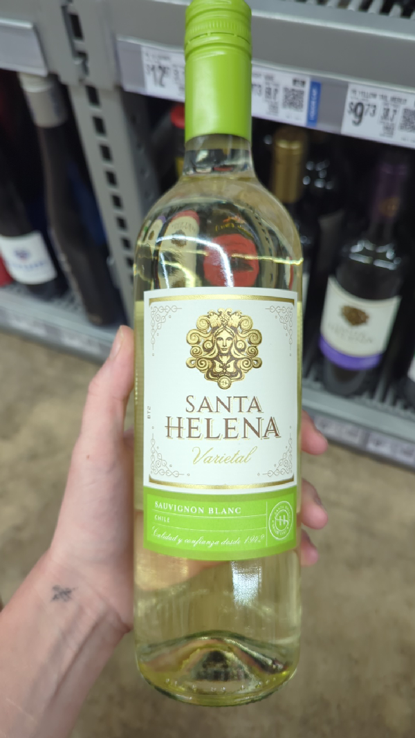Santa Helena Varietal Sauvignon Blanc - Image 1
