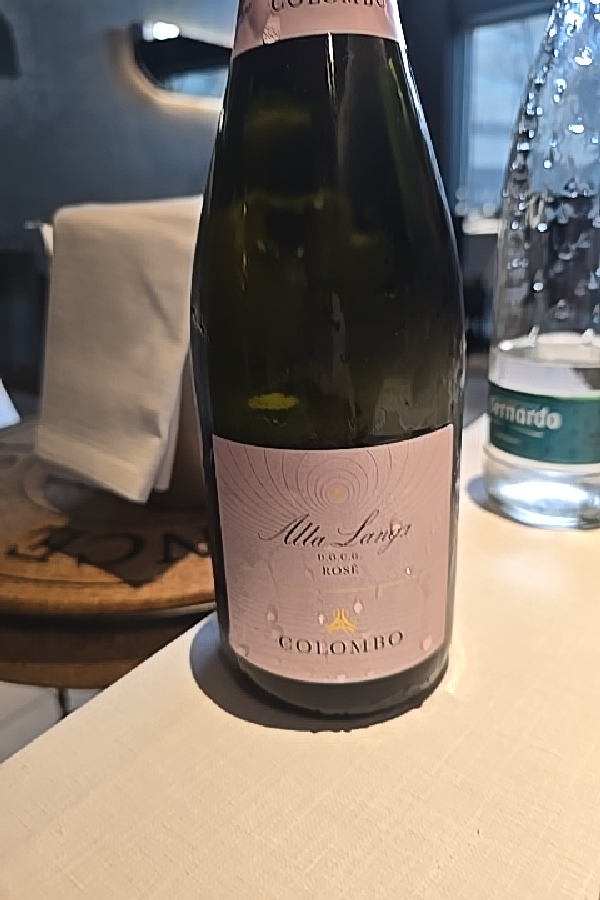 Alta Langa D.O.C.G. Rosé - Image 1