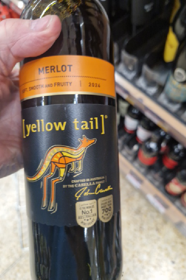 Yellow Tail Merlot - Image 1