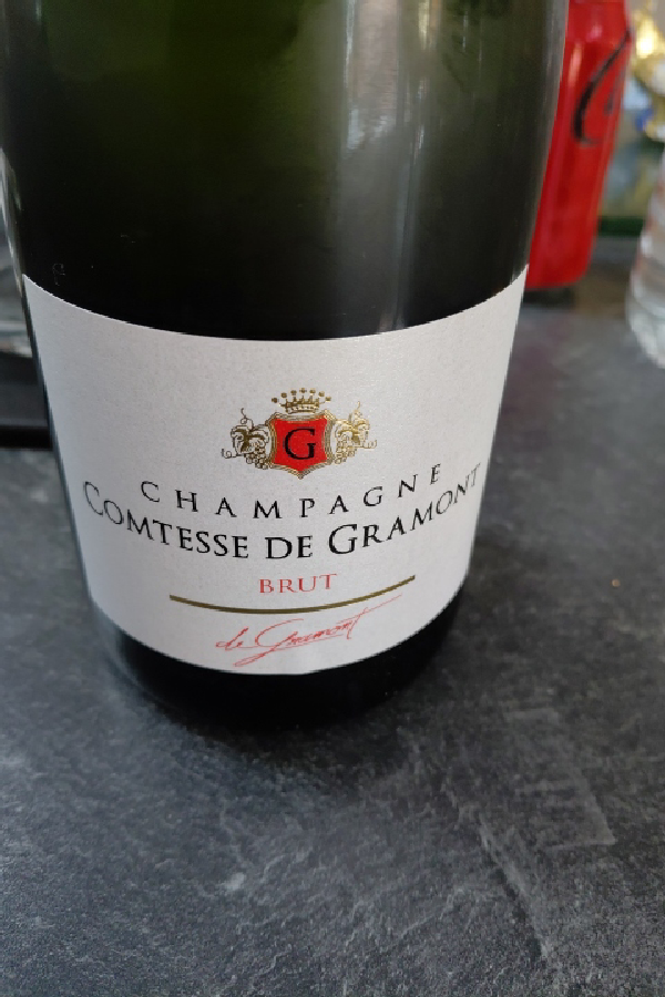 Champagne Comtesse de Gramont Brut - Image 1