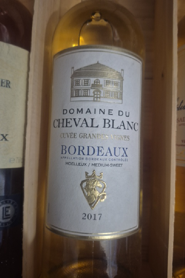 Domaine du Cheval Blanc Cuvée Grandes Vignes - Image 1