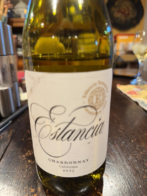 Estancia Chardonnay - Image 1