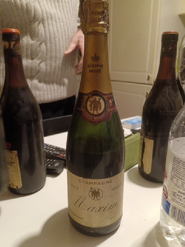 Maxim's de Paris Champagne Réserve Privée Cuvée Réservée - Image 1