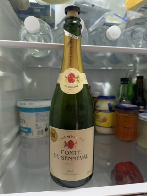 Comte de Senneval Brut Champagne - Image 1