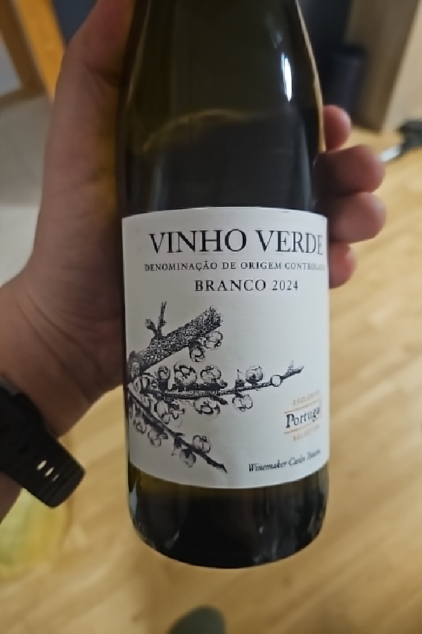 Vinho Verde Branco 2024 - Image 1