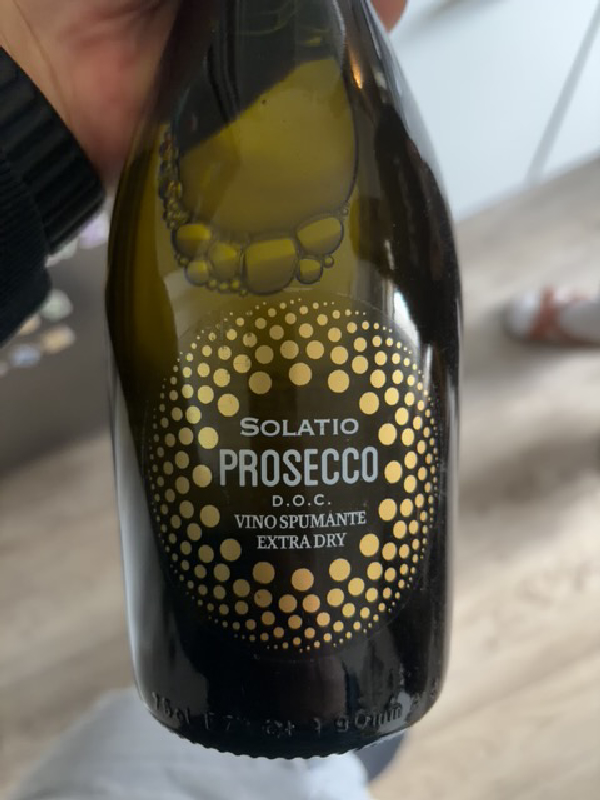 Solatio Prosecco D.O.C. Vino Spumante Extra Dry - Image 1