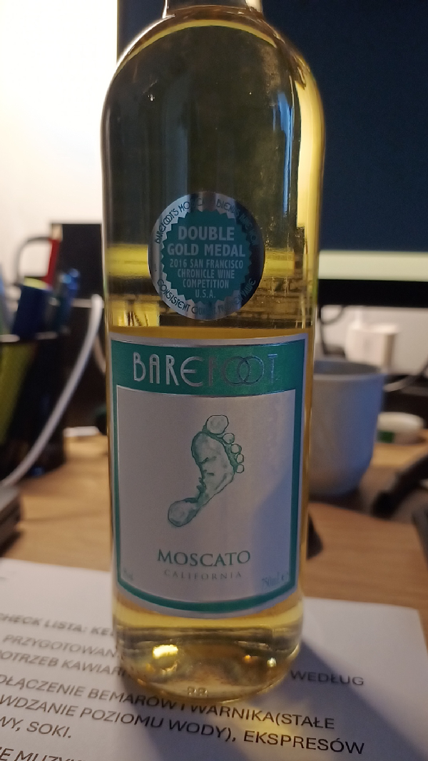 Barefoot Moscato - Image 1