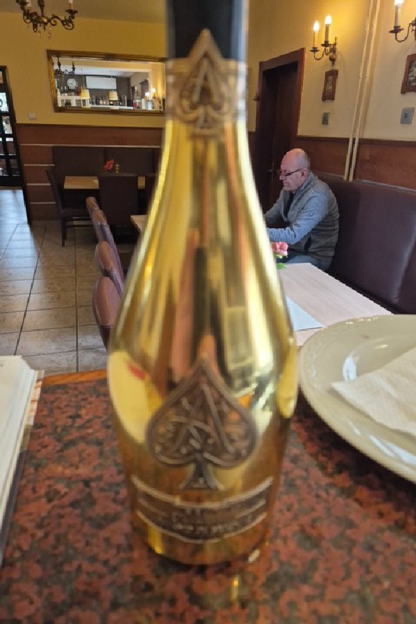 Ace of Spades Brut Gold - Image 1