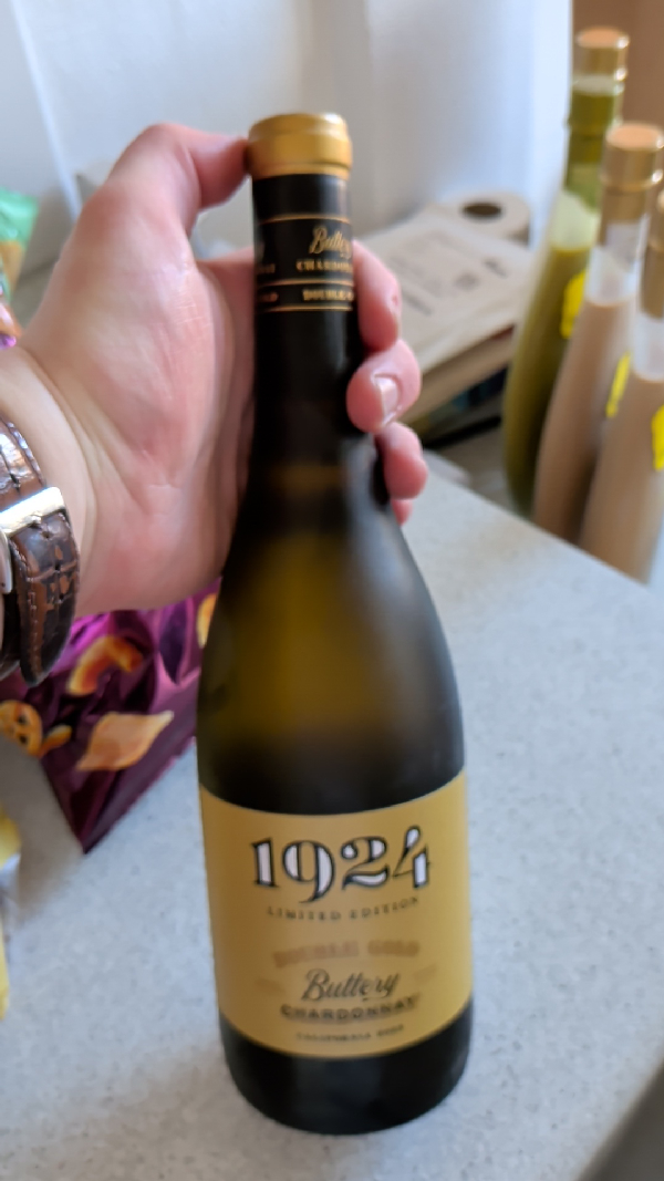 1924 Limited Edition Double Gold Buttery Chardonnay - Image 1