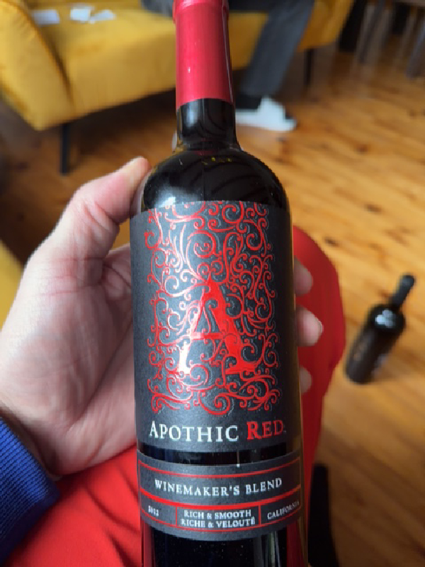 Apothic Red Winemaker's Blend - Image 1