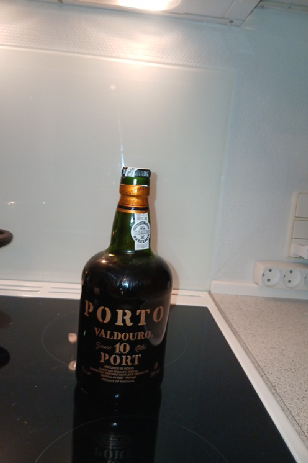 Valdouro 10 Year Old Tawny Port - Image 1