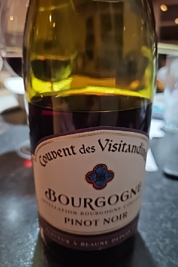 Couvent des Visitandines Bourgogne Pinot Noir - Image 1