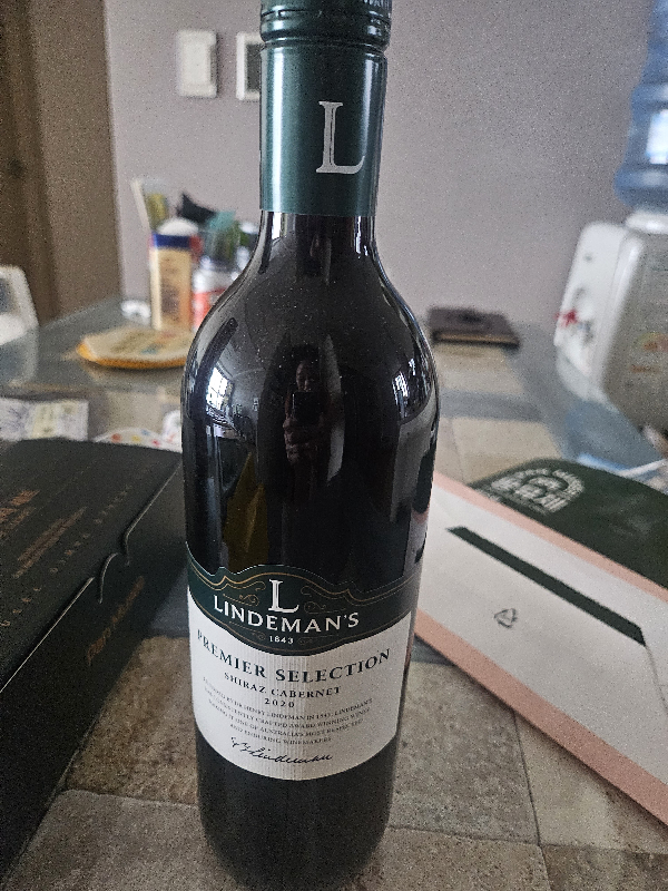 Premier Selection Shiraz Cabernet 2020 - Image 1