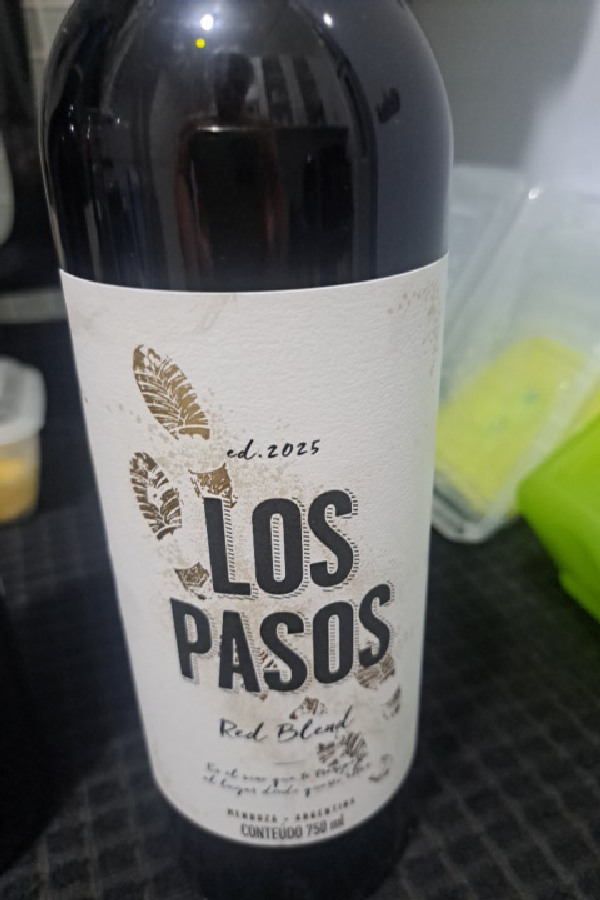 Los Pasos Red Blend - Image 1