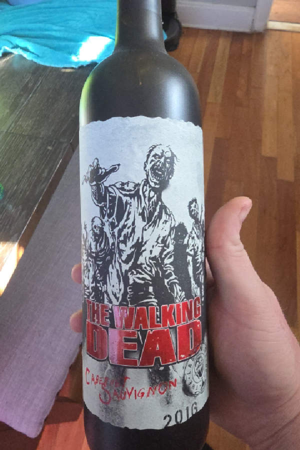 The Walking Dead Cabernet Sauvignon 2016 - Image 1