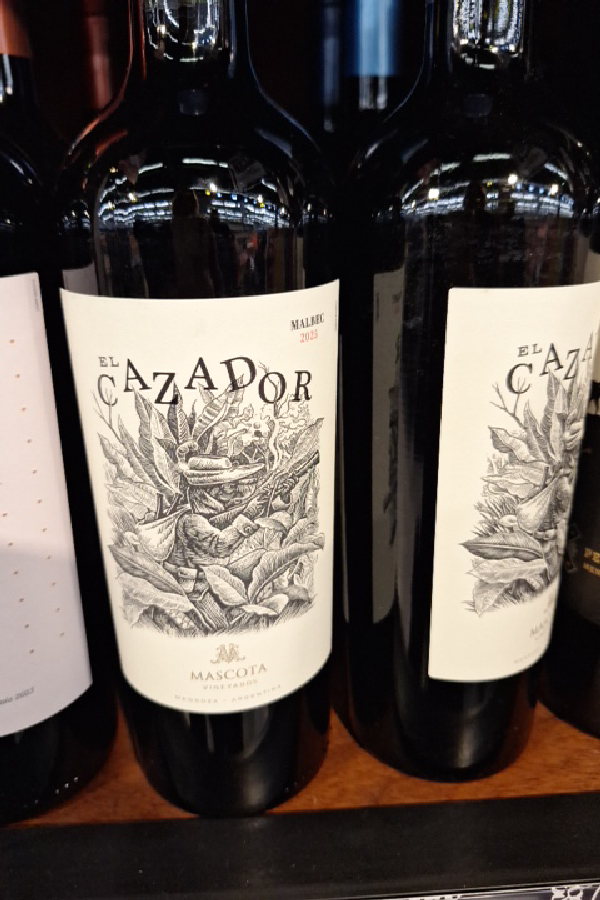 El Cazador Malbec - Image 1
