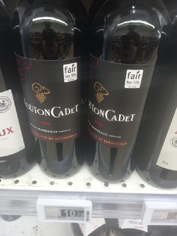 Mouton Cadet Rouge - Image 1