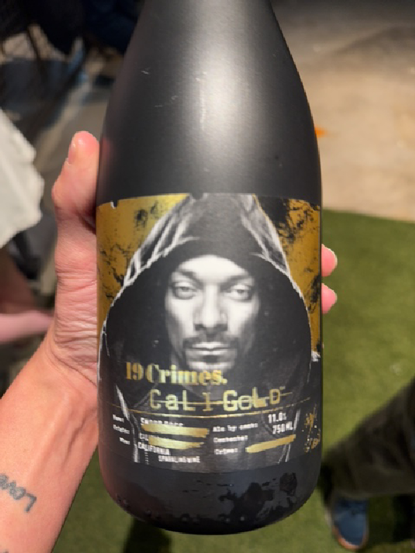 19 Crimes Snoop Dogg Cali Gold Sparkling Wine - Image 1