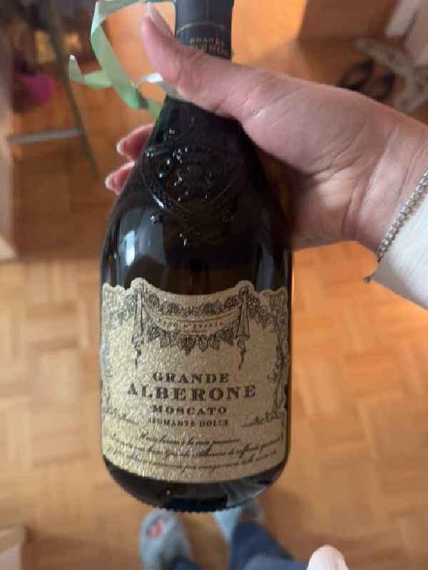 Grande Alberone Moscato Spumante Dolce - Image 1