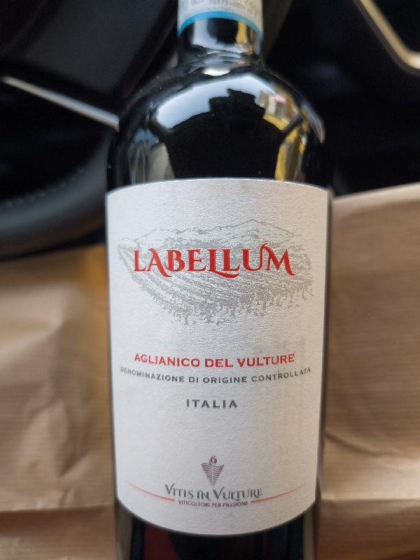 Labellum Aglianico del Vulture - Image 1
